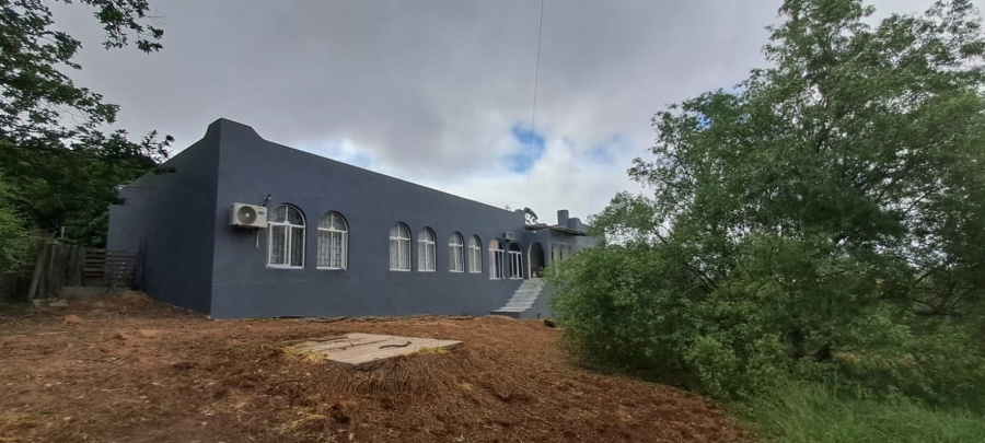 5 Bedroom Property for Sale in Aurora Western Cape